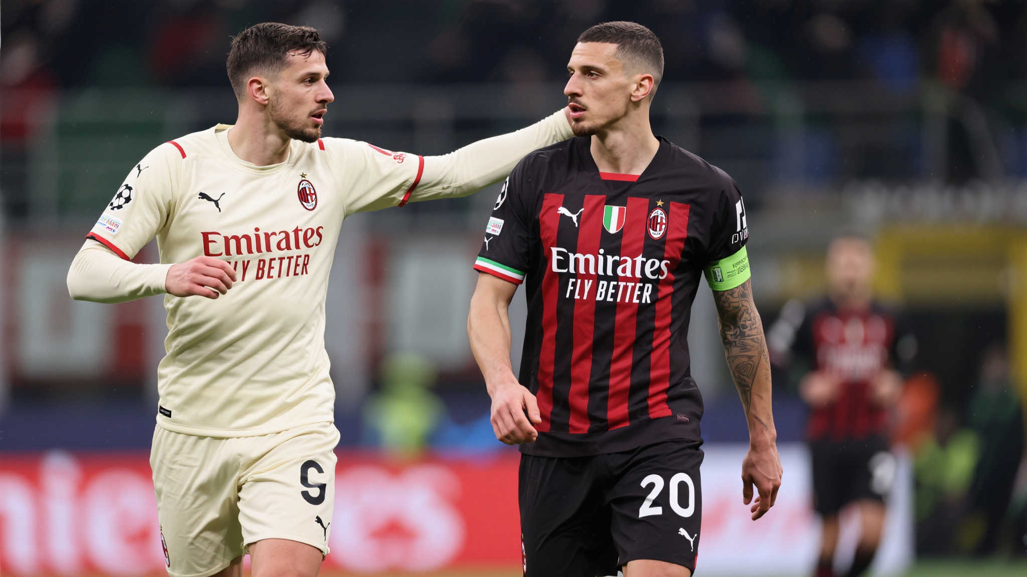 根据《米兰体育报》和《罗马体育报》的最新报道，扎卡